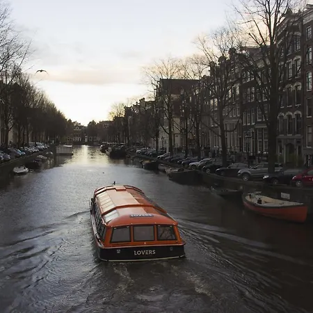 Attic Monkeys Bed & Breakfast Amsterdam