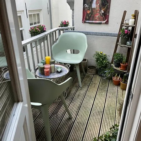 Attic Monkeys 3* Amsterdam