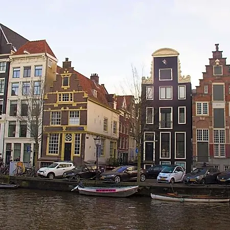 Attic Monkeys Guest house Amsterdam