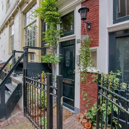 Attic Monkeys 3* אמסטרדם