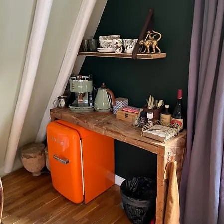 Attic Monkeys 3* Amsterdam